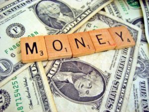 Read more about the article Five Easy Ways to Save Money To Travel