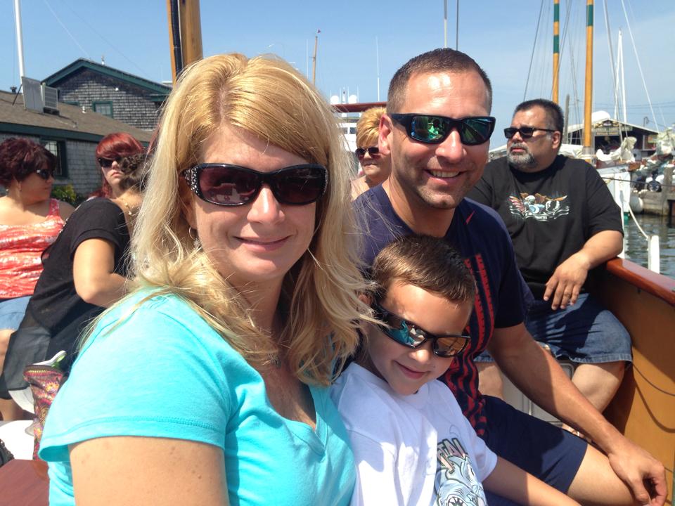 take a boat cruise to see the lighthouses with your kids in Newport, RI